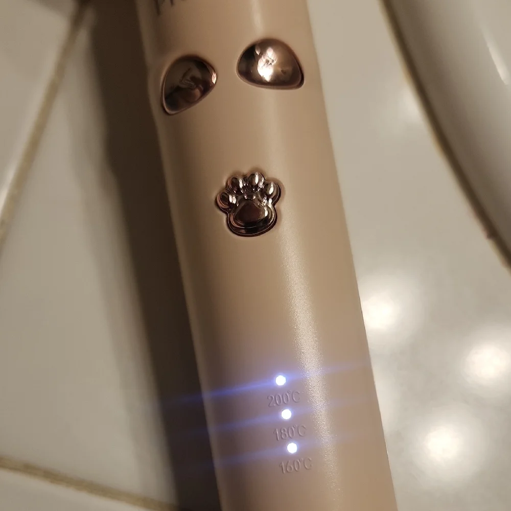 Bear-Themed Hair Curling Iron in Pink/Beige - Picture 4 of 4